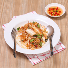 fried squid with chilies