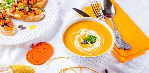 Frische Hokkaido Kürbis Suppe 