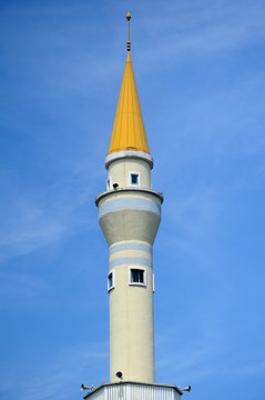 Exterior Of Masjid Jamek Sultan Abdul Aziz At Petaling Jaya Malaysia Modern Mosque And Community Building With Islamic Design And Architecture Stock Photo Adobe Stock