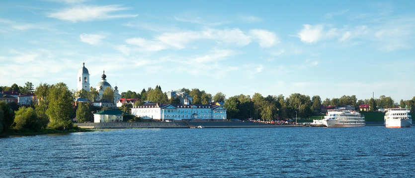 cruise boats myshkin