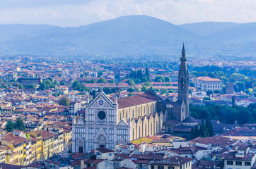 Fototapeta na wymiar view of the cathedral of florence santa crocce and surroundings