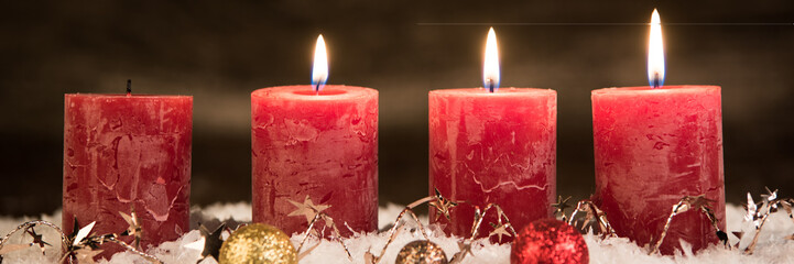 rote kerzen zum 3. advent