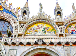 Obraz premium Cathedral of San Marco, Venice, Italy. Roof architecture details