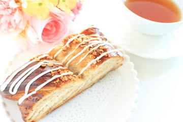 Icing sweet bread for breakfast image