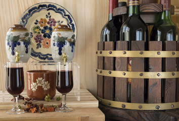 Ambiente vinícola.
Ambiente creado con copas y contenedor de botellas de vino.
