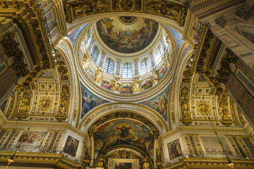 Fototapeta na wymiar Ceiling of Isaac Cathedral in Saint Petersburg, Russia
