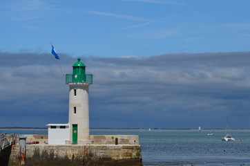 Fototapeta premium La Flotte, le phare du port (Île de Ré - Charente-Maritime)