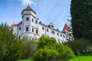 Fototapeta na wymiar Facade of Konopiste castle, Czech Republic