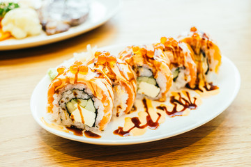 Salmon sushi roll
