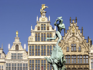 Fototapeta na wymiar Zunfthäuser in Antwerpen Belgien