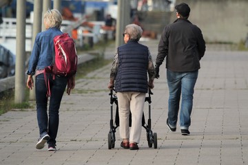 Männer suchen junge, fette, ausgeflippte frauen