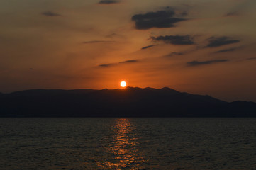 Coucher de soleil au port d'Héraklion, Crète, Grece