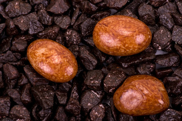 Braune Kieselsteine