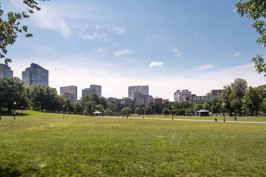 Boston Common And City Skyline For The Start Of The Freedom Trail