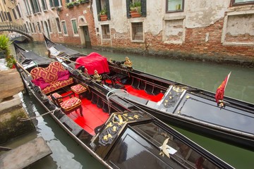 Le gondole a Venezia © Lunipa