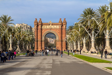 Fototapeta na wymiar Arc de Triomphe in Barcelona