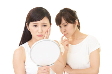 お肌が気になる女性