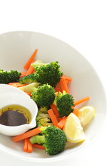 broccoli and carrot salad