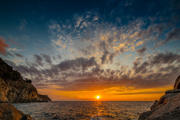 Fototapeta na wymiar Scenic coastal sunset on island of Elba in Tuscany
