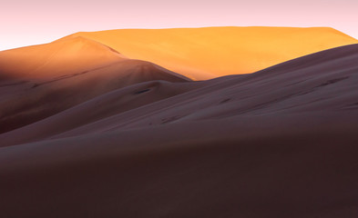 Fototapeta na wymiar Sunrise at the Great Sand Dunes