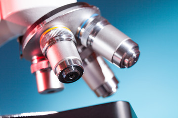 Lenses and microscope eyepieces for scientific research