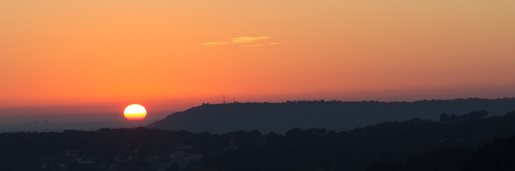Obraz premium sunset on the pond of Berre, in Provence