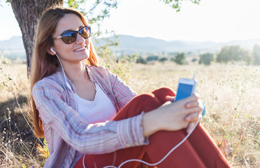 mobile working business woma