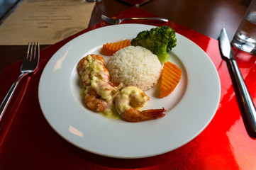 Steamed rice with seafood and vegetables