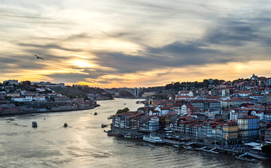 Sonnenuntergang über Porto