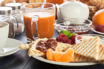Fresh and continental breakfast table