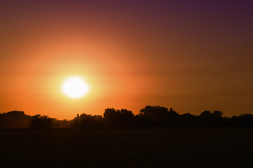 Fototapeta na wymiar Red bright sunset