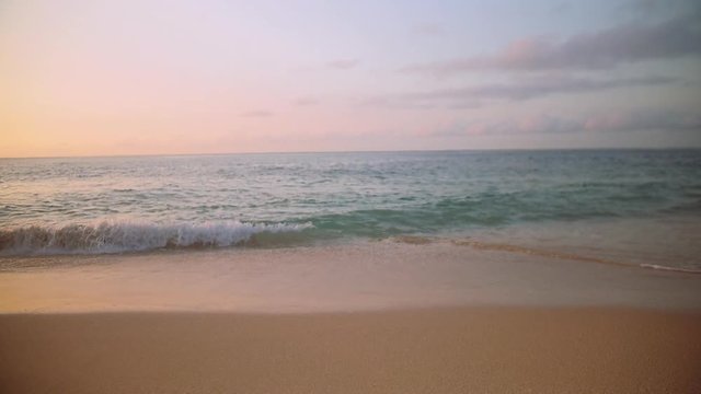 Hawaiian Waves at Sunset - Slow Motion
