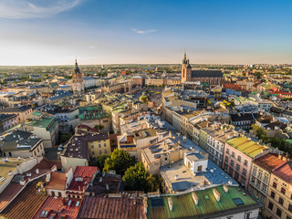 Kraków - stare miasto z lotu ptaka. Widok na kamienice przy ulicy Grodzkiej, Rynek Główny i...