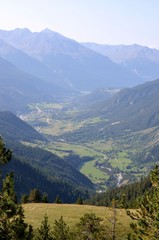 Fototapeta premium Vallée de Termignon, en Savoie, porte du parc national de la Vanoise dans les Alpes Françaises