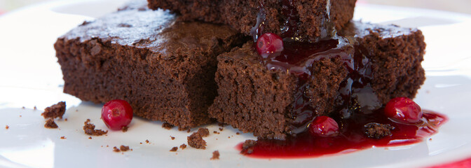Chocolate cake with fresh berry .