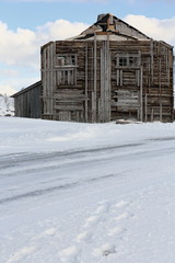 Old ruined-abandoned barn-wooden plank hut-Strandveien road to Ytresand. Fredvang-Moskenesoya-Lofoten-Norway. 0415
