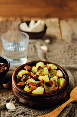 Chanterelle onion fried potatoes