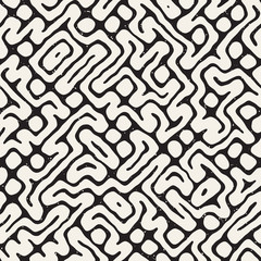 Seamless pattern with maze lines. Monochrome abstract background. Vector hand drawn labyrinth.