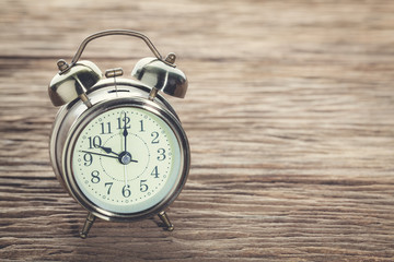 Clock at 10 O'clock in the morning.