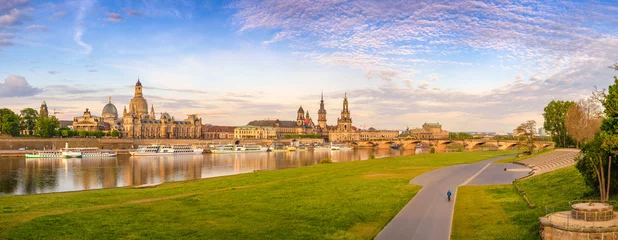 Gordijnen Dresden city skyline panorama at Elbe River and Augustus Bridge, Dresden, Germany © Noppasinw