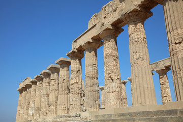 Obraz premium The Temple E at Selinunte. Sicily. Italy
