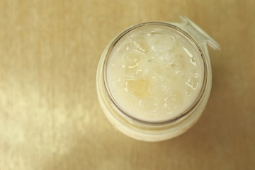 milk with iced that it is full