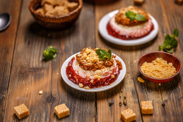 Cheesecake with strawberry sauce
