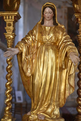 Obraz premium Vierge dorée du couvent Saint-François à Canari dans le cap Corse