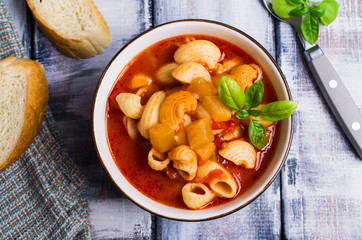 Tomato soup with pasta