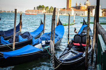 Fototapeta na wymiar beautiful gondola in the venetian water
