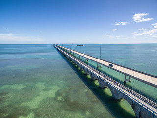 Aerial view along the seven mile bridge of US1 to the florida keys - 171434168