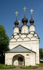 Fototapeta na wymiar Lazarevskaya church in Suzdal (historic small town in Vladimir region). Golden ring, Russia.
