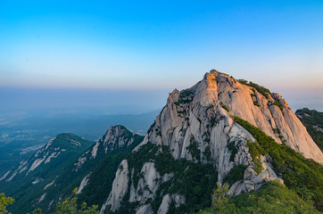 Fototapeta na wymiar Baegundae highest mountains in the morning Bukhansan in seoul,south Korea,national park