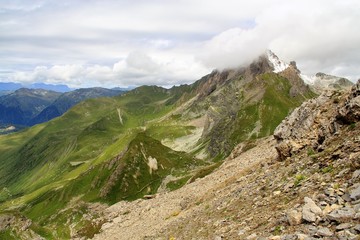 Fototapeta na wymiar paysage du Beaufortain, Savoie, 73